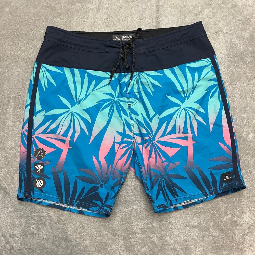 Rip Curl Mirage Mens Boardshorts Size 38 Blue Swim Trunks Stretch Surf Beachwear